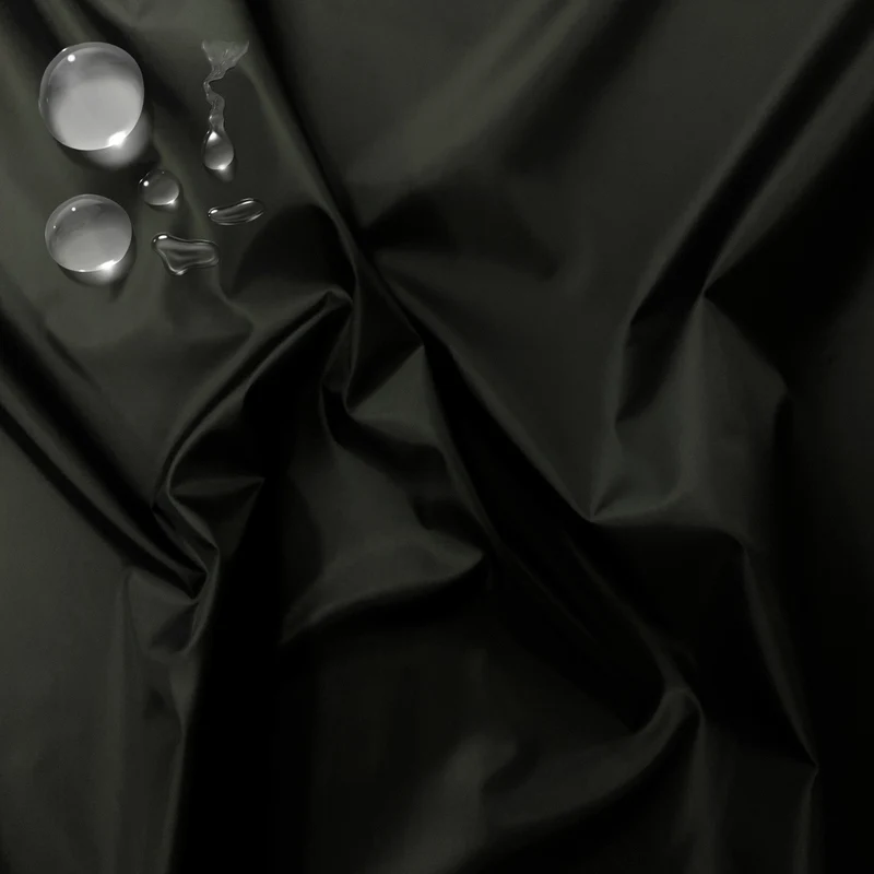 Wasserdichter Stoff - PUMI Jacke - Schwarz