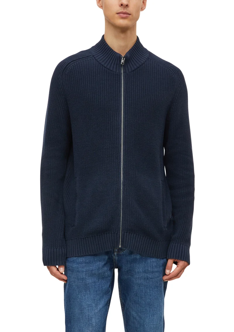 Strickjacke mit Stehkragen