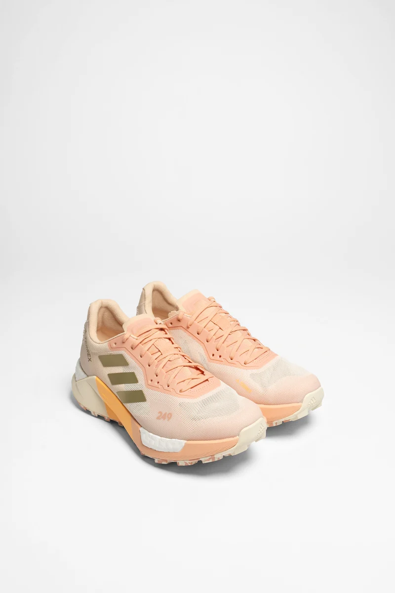 Terrex Agravic Ultra Damen (Weiß/Rosa)